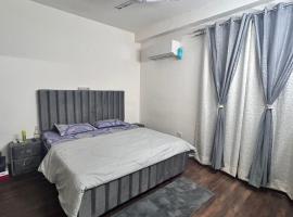 Dream Nest, hotel with parking in Sohāna