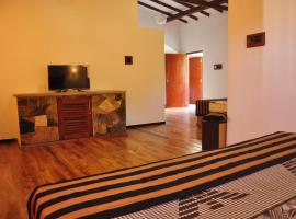 Asantha Guest House, отель в Унаватуне