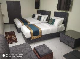 Hotel Kumkum Chhaya โรงแรมที่สัตว์เลี้ยงเข้าพักได้ในPanna