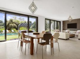 Rez de Villa pour 8 Valeriane, hotel a Trans-en-Provence