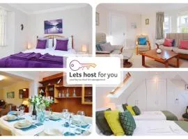 Sandy Gem - Viking Bay Getaway