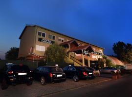 Meridiana Hotel, bed and breakfast en Novi Sad