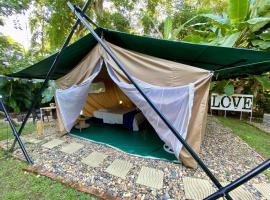 Hostel Glamping Mistiko Safari - Carmen de apicala – luksusowy kemping 
