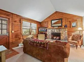 Classic Log Cabin with Fireplace on Quiet River