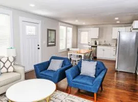 Sunny Hill Cottage with 4 Beds