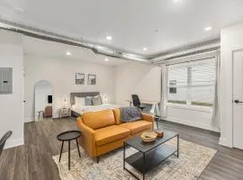 The Urban Oasis -brand New Corporate Apt Downtown