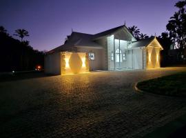 Caribbean Estates Villa Varie - Brand new Villa - est December 2023!, hotelli kohteessa Port Edward