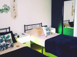 Appartement Le Moderne Idéal pour Couples et Professionnels – hotel w mieście Ornans