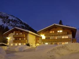 Appartement Roggal, hotell i Lech am Arlberg