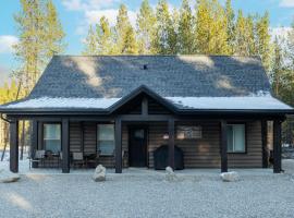 The Alpine Cabin, hótel í Valemount