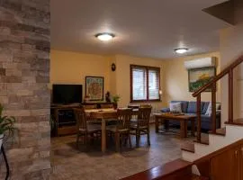 Villa Natura - Private Villa by a Lake near Vratsa