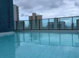 Flat - Boa Viagem para até 5 pessoas, andar ALTO vista Mar, Piscina, Wifi 500Mbps,