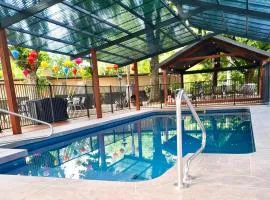 Adina Lodge Holiday Apartments