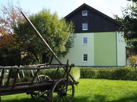 Rennsteighotel Herrnberger Hof, viešbutis mieste Noihausas prie Renvego