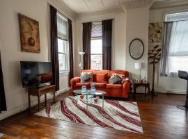 Cozy historic 3rdfl apartment, apartamento em Baltimore