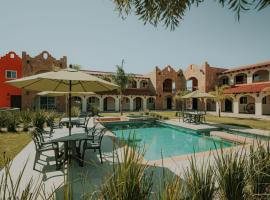Viesnīca Hacienda Los Olivos, Valle de Guadalupe pilsētā Rancho Grande, netālu no apskates objekta vīna darītava Adobe Guadalupe