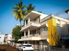 Live Inn RMS, apartamento en Tiruchchirāppalli