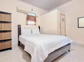 Handira Homestay Syariah Padang RedPartner, ξενοδοχείο κοντά στο Αεροδρόμιο Tabing - PDG, 