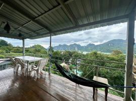 Hilltop view - Phi Phi – hotel w Ko Phi Phi