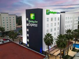 Holiday Inn Express Guadalajara Aeropuerto, an IHG Hotel, готель біля аеропорту Міжнародний аеропорт Гвадалахара ім. Мігеля Ідальго і Кастільо - GDL, у місті Гвадалахара