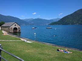 La Maison Des Lions APPARTAMENTI VACANZE Vista lago, location de vacances à Cannobio