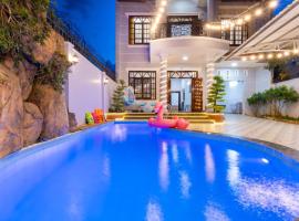 Villa 11B - B&atilde;i Sau Th&ugrave;y V&acirc;n Gần Biển - Free Loa K&eacute;o Karaoke - B&agrave;n Bida Lỗ، فندق في فنغ تاو