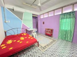 MY GUNUNG HOTEL BUDGET, hotel cápsula en Kampong Gunong