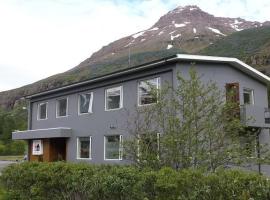 Seydisfjördur Guesthouse โรงแรมในเซย์ริสเฟียรือร์