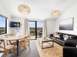 Paihia Coastal 2 Bedroom Cottages, hotel in Haruru