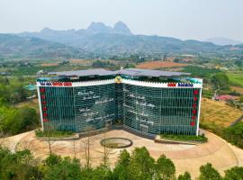 MEDDOM Park, hotel di Cao Phong