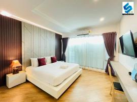 The S24 Resort Buriram، فندق في بوريرام