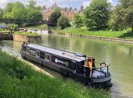 Beautiful New Moon Narrowboat