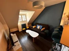 La Maison aux Volets Bleus 3ème Étage