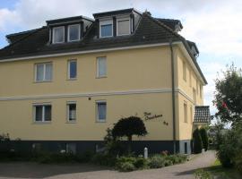 Kölp - Inselhaus 1, hotel v destinácii Stubbenfelde
