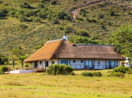 Barefoot Addo Elephant Lodge - Luxury Family Villa – domek wiejski w mieście Addo