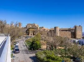 Casa Xanadu Carmona - Stylish villa with rooftop terrace and stunning views of Parador