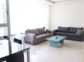 Modern 3BR Apt next to Hotel Dieu