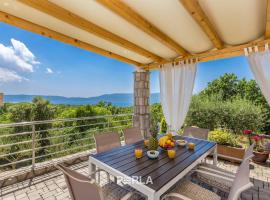 House SEA VIEW with pool, ξενοδοχείο σε Vrh