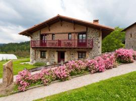 Casa Rural Etxegorri, hotel v destinaci Orozko