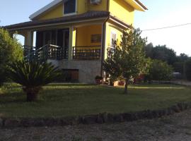 La Villetta, holiday home sa Olmedo