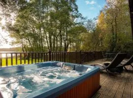 Dunnock Lodge with Hot-tub