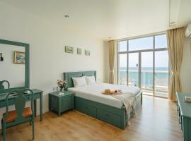 Casa Home - Ocean Melody - Beach Front 3br Apartment, holiday rental in Phan Thiet