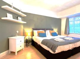 Seaside House Lancing with Parking, ξενοδοχείο σε Lancing