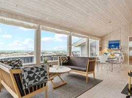 Awesome Home In Saltum With Kitchen, feriehus i Saltum