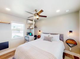 Beach 5 Villas #B2, hotel in Fernandina Beach