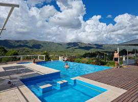 Cabañas Altos del Nagual, hotel a Valle Hermoso