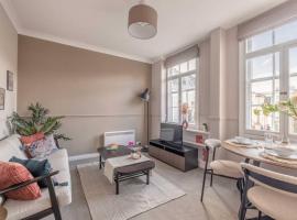 Windsor Castle Chic: 1BR,Parking, huoneisto kohteessa Windsor