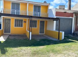 casa de playa barra del chuy alborada duplex 2, lággjaldahótel í Barra del Chuy