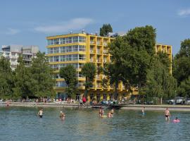 Hotel Lido, hôtel à Siófok