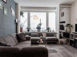 Nice 2 double Bed in sunny House in Amsterdam west, üdülőház Amszterdamban